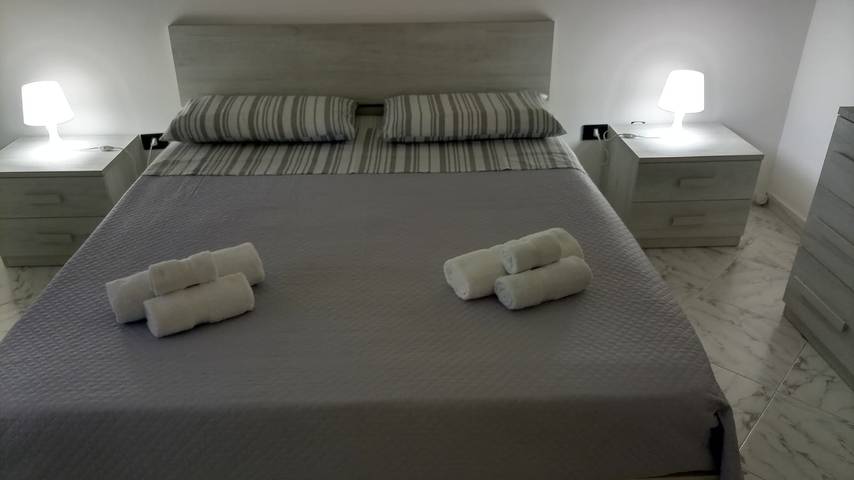 B&B A Casa di Anto Eboli parcheggio gratuito è a pochi minuti dal Palasele in Eboli, Provincia di Salerno