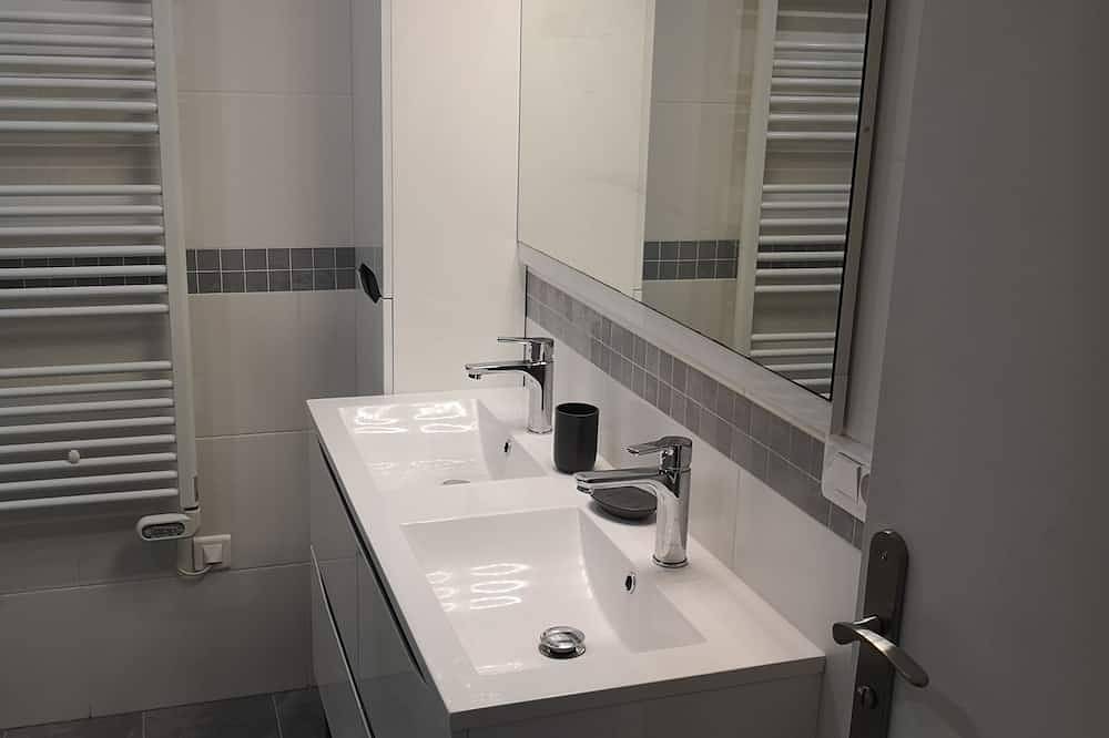 Geheel appartement, Large vacation apartment in Forcalquier, Parc naturel régional du Luberon
