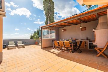 Villa With Pool for 10 People in São Gonçalo, Madeira, Photo 4