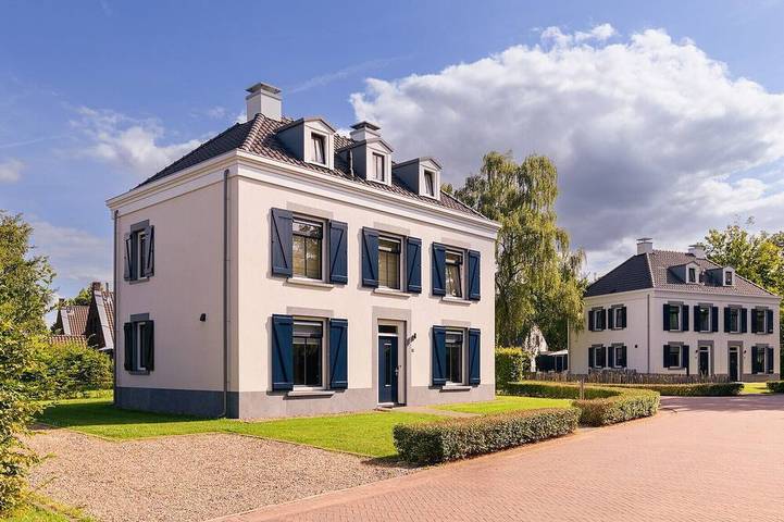 Agriturismo voor 12 personen, with sauna and terras as well as tuin, met huisdier in Maastricht