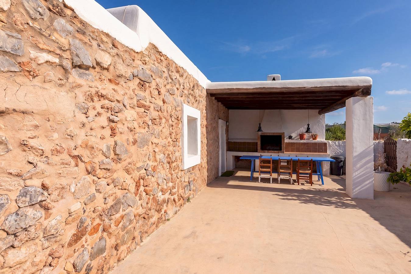 Appartement entier, Appartement de vacances pour 8 personnes avec terrasse in Ca Na Negreta, Santa Eulària des Riu