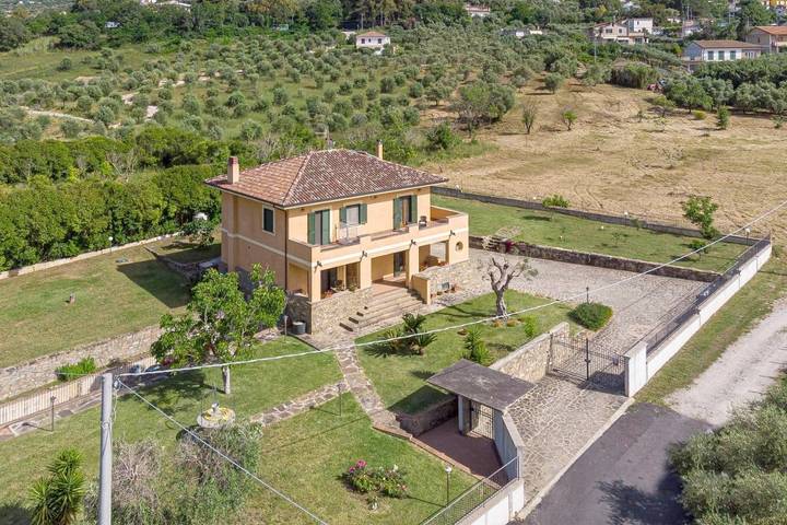 B&b per 2 persone, con giardino e terrazza nonché panorama a Santa Maria di Castellabate