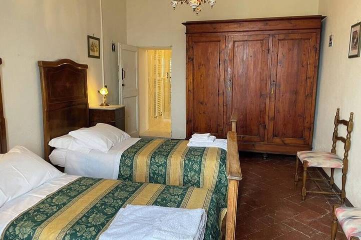 Location de vacances pour 12 personnes, avec terrasse et balcon/terrasse, animaux acceptés à Radicondoli - 4