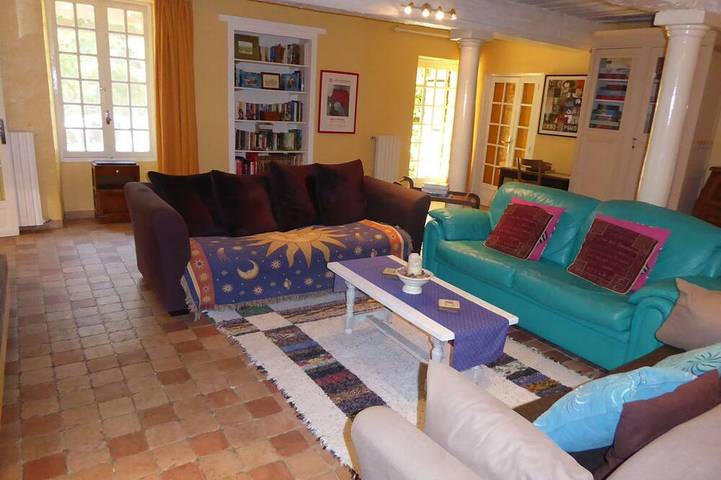 Gîte pour 8 personnes, avec piscine et jardin à Rognonas - 2