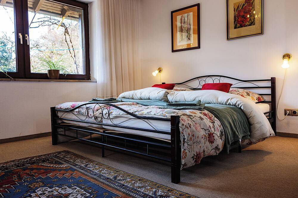 Ganze Wohnung, Ferienwohnung im idyllischen Matting an der Donau. in Pentling, Ostbayern