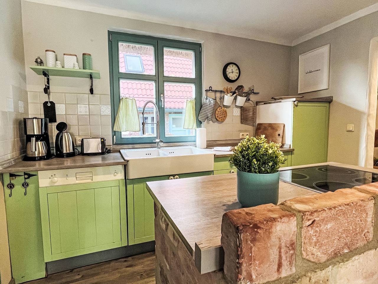 Reetgedecktes Ferienhaus Seelchen in Neuendorf (Usedom), Lütow