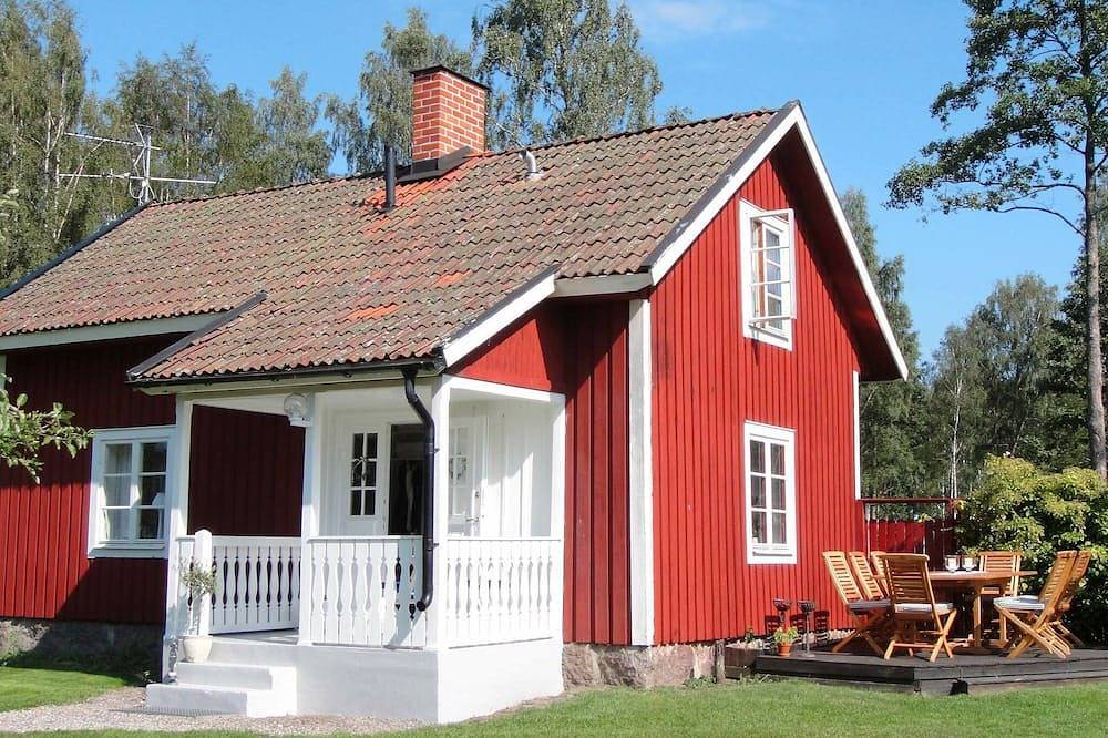 6 person holiday home in Glanshammar in Örebro kommun, Hjälmaren