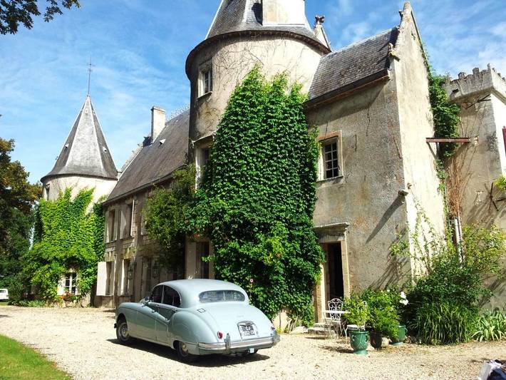 Chambre d’hôte pour 3 personnes, avec vue ainsi que jardin et piscine