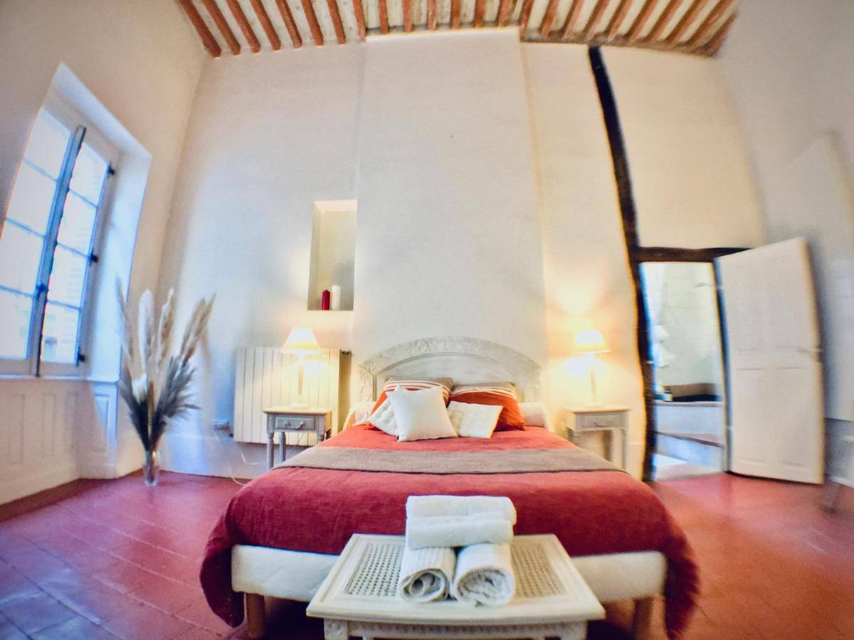 Double Room with Private Bathroom in Gaillac, Région d'Albi