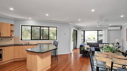 Holiday Home for 8 People in Rainbow Beach, Queensland, Photo 4