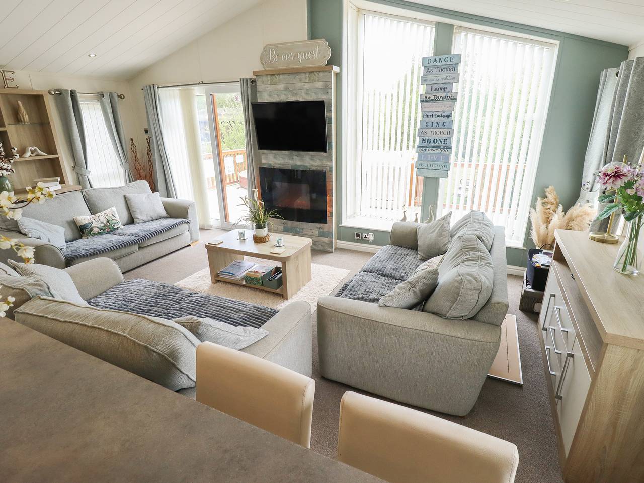 P and M Luxury Lodge Br15 in Tattershall, Lincolnshire
