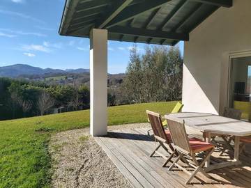 Gîte pour 4 personnes, avec terrasse et jardin à Ascain