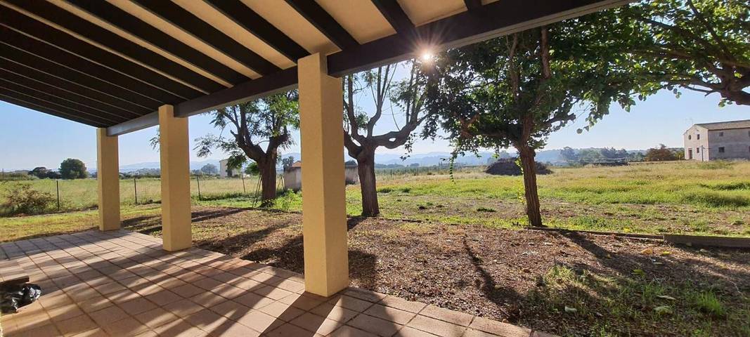 Casa rural 'La Sènia' con vistas a las montañas, wifi y aire acondicionado in Platja de Miravet (Terres de l'Ebre), Miravet