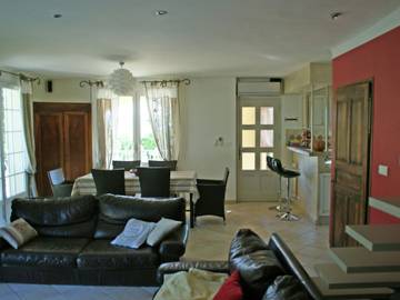 Maison De Vacances pour 6 Personnes dans Reillanne, Région de Forcalquier, Photo 2