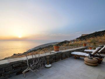 Location de vacances pour 10 personnes, avec jardin et terrasse, animaux acceptés dans Kea