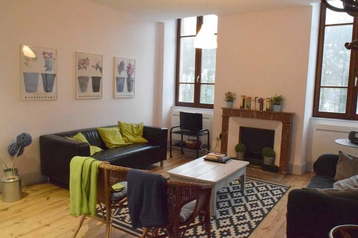 Gîte pour 4 personnes, avec Vue sur le lac et Vue à Pont-en-Royans