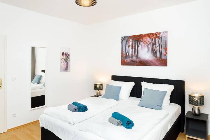 Vacation rental for 8 people in Mitte Berlin