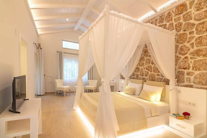 Luxus Kalkan Haus 2 Schlafzimmer - w. Privater Innenpool - Suite La Mer in Kaş, Saklıkent