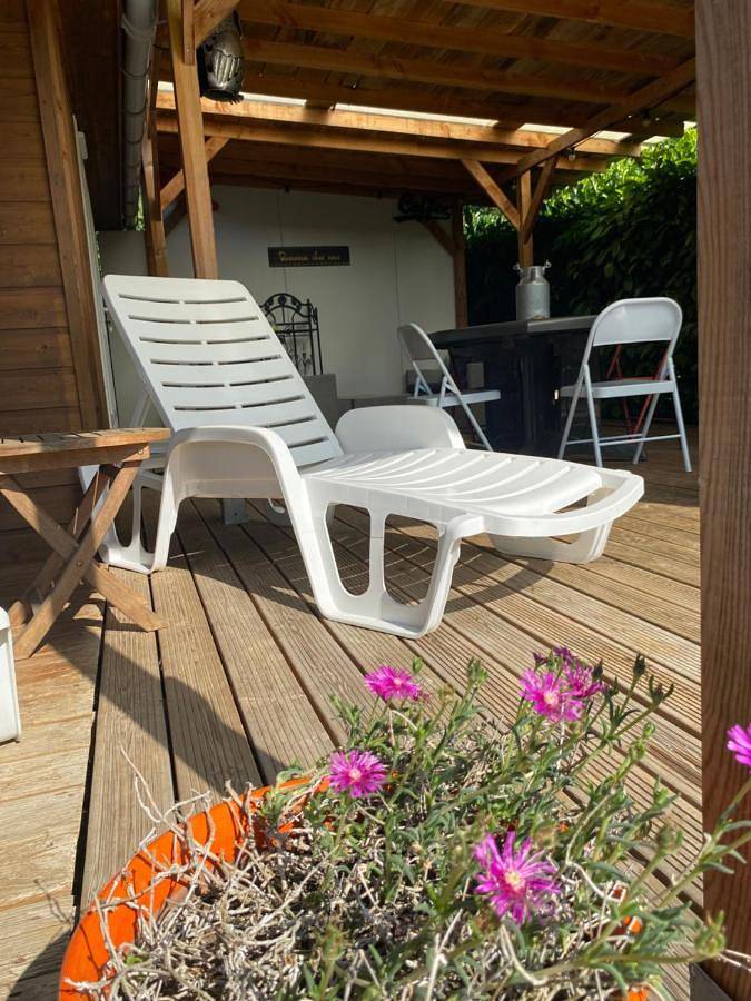 Gîte pour 4 personnes, avec vue ainsi que jardin et piscine, animaux acceptés à Vézac - 4