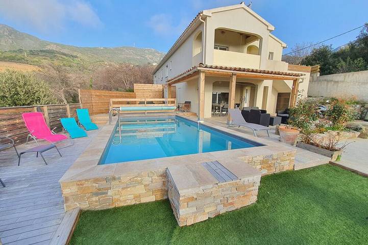 Appartement de vacances pour 6 personnes, avec terrasse et jardin