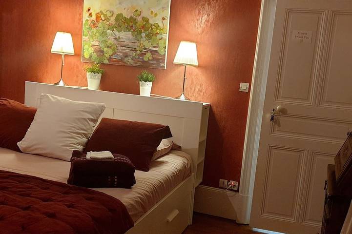 Appartement entier, Meilleure vue à Dijon. Grand appartement de 2 chambres. in Dijon, Région de Dijon