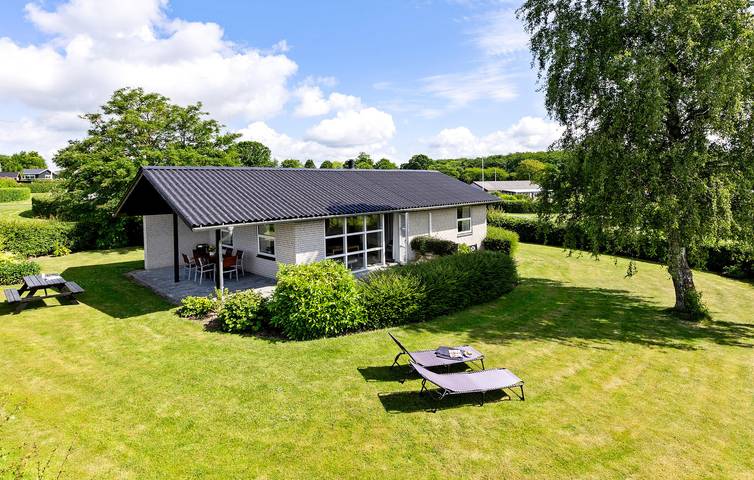 Ferienhaus für 4 Personen, mit Terrasse und Garten auf Als