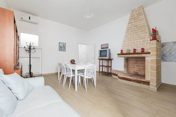 Gîte pour 6 personnes, avec terrasse à Porto Cesareo - 4