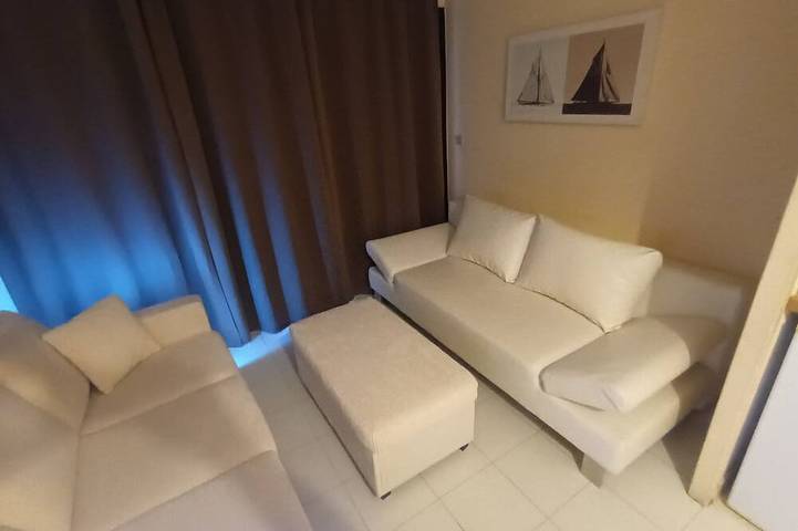 Gîte pour 5 personnes, avec balcon ainsi que piscine et jardin dans Theatre De La Licorne - 3