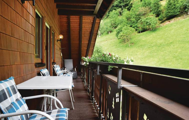 Ganze Ferienwohnung, Sauna, Terrasse und WiFi: Wochenende am Fluss (50 Zeichen) in Bad Griesbach im Schwarzwald, Bad Peterstal-Griesbach