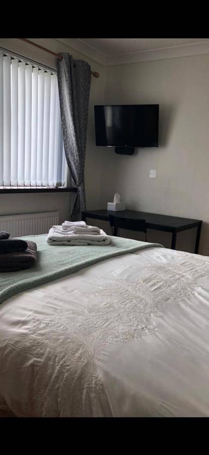Standard Double Room with Shared Bathroom in Sligo, County Sligo
