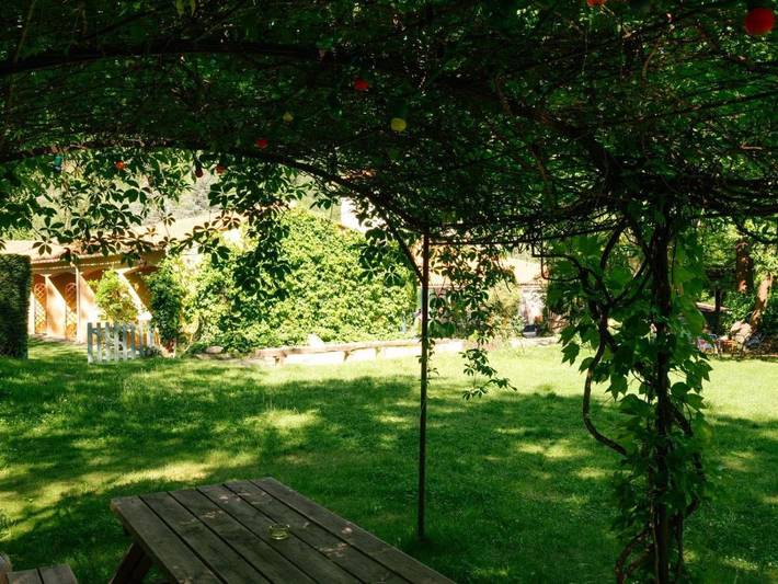 Location de vacances pour 2 personnes, avec sauna et piscine ainsi que vue et jardin à Sahorre - 4