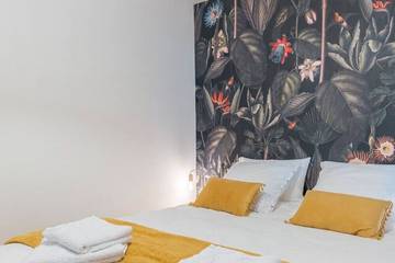 Gîte pour 16 Personnes dans Roussillon, Parc naturel régional du Luberon, Photo 2