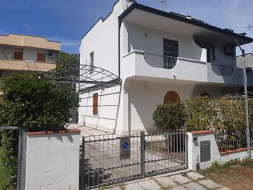 Gîte pour 6 personnes, avec jardin, adapté aux familles à Cesenatico
