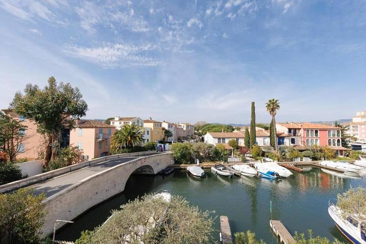 Villa pour 7 personnes, avec Balcon ainsi que Terrasse et Vue dans Port Grimaud