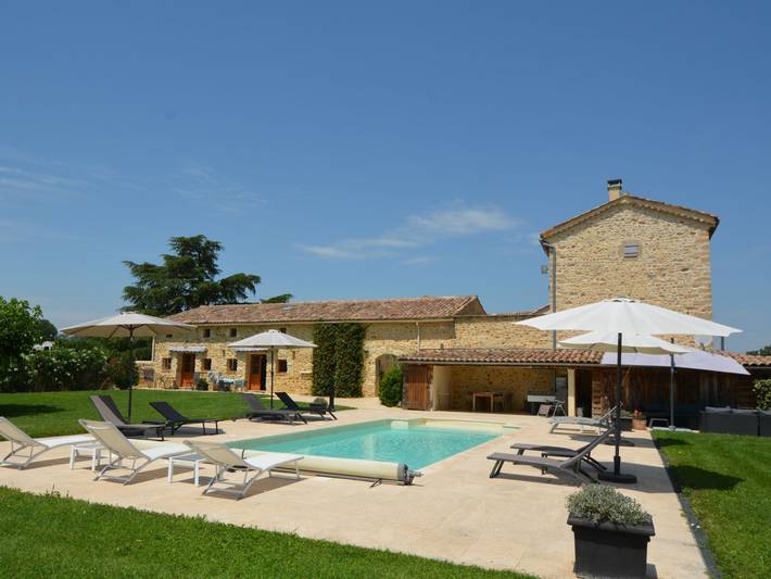 Gîte pour 4 personnes, avec terrasse ainsi que jardin et piscine à Saint-Denis (Gard)