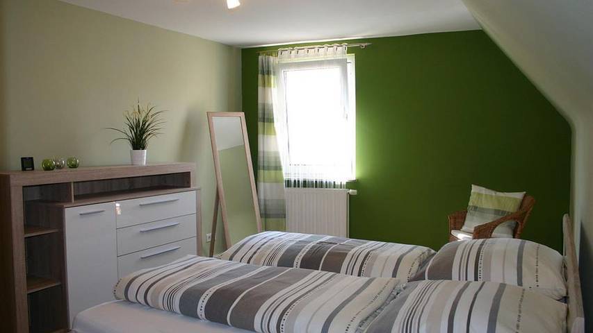 Ferienhaus für 6 Personen, mit Garten in der Pfalz