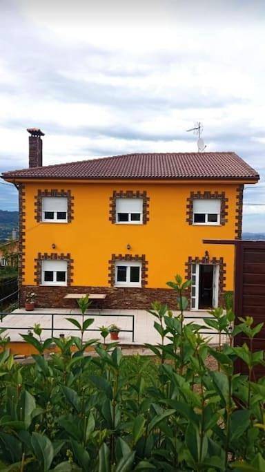 Casa con finca en Oviedo El Casero in San Esteban (Oviedo), Oviedo