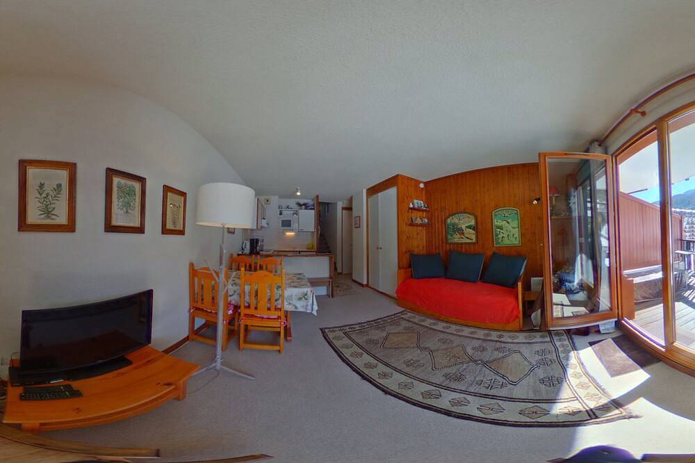Apartamento entero, Estudio a pie de pistas, orientación sur, en pleno centro de La Tania in La Tania, La Perrière