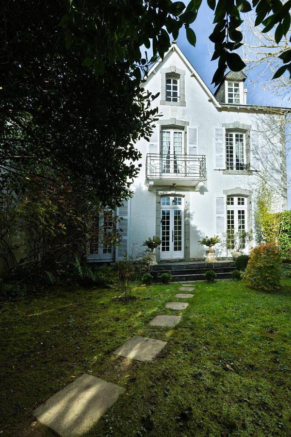 Chambre d’hôte pour 2 personnes, avec jardin ainsi que sauna et vue à Châteauneuf-du-Faou