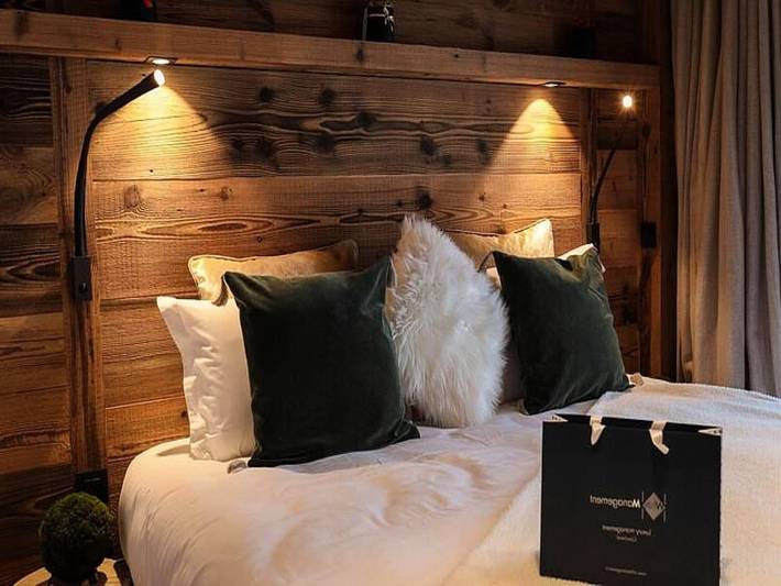 Location de vacances pour 8 personnes, avec balcon à Courchevel