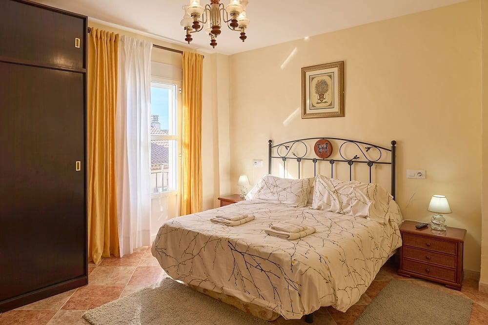 Casa Rural 'Romo 2' con Vistas a la Montaña, Wi-Fi y Aire Acondicionado in Rute, Sierras Subbéticas