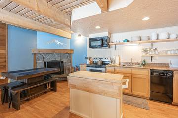 Cabin for 12 Guests in Government Camp, Mount Hood, Picture 2