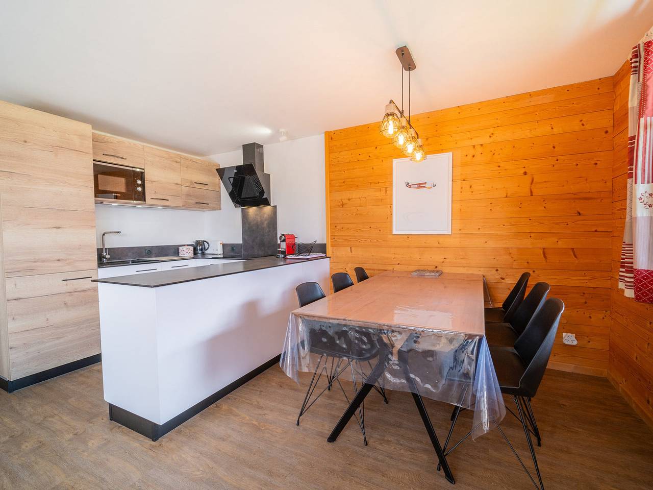 Appartement entier, Bel Appart 6 Pers - 2 Ch - Terrasse Sud - Garage - Wifi - La Clusaz in Lac des Confins, La Clusaz