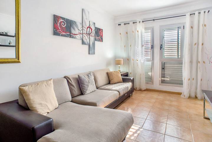 Ganze Wohnung, Ferienhaus "Playa Sardina" in der Nähe dem Strand mit Bergblick und WLAN in Sardina del Norte, Gáldar
