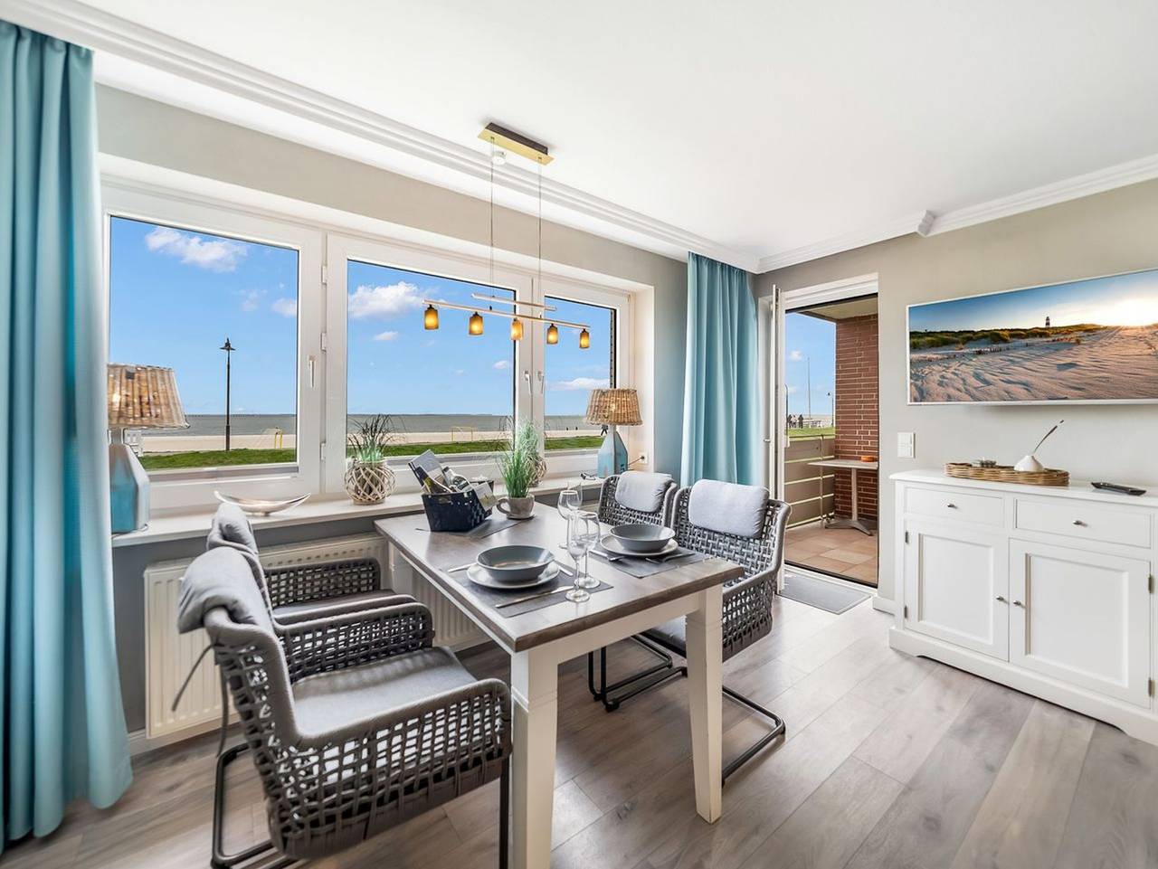 Ganze Ferienwohnung, Strand & Meer - Gemütliche drei Zimmer Wohnung mit fantastischem Meerblick in Hörnum. in Hörnum, Sylt