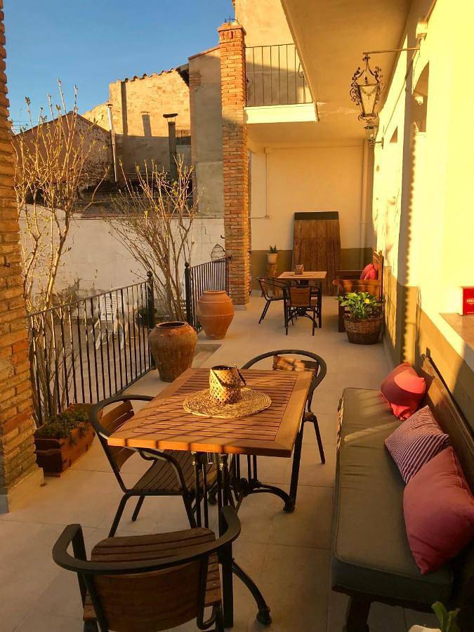 Casa de vacaciones para 17 personas, con Jacuzzi y Terraza además de Jardín y Vistas en Campo de Belchite - 4