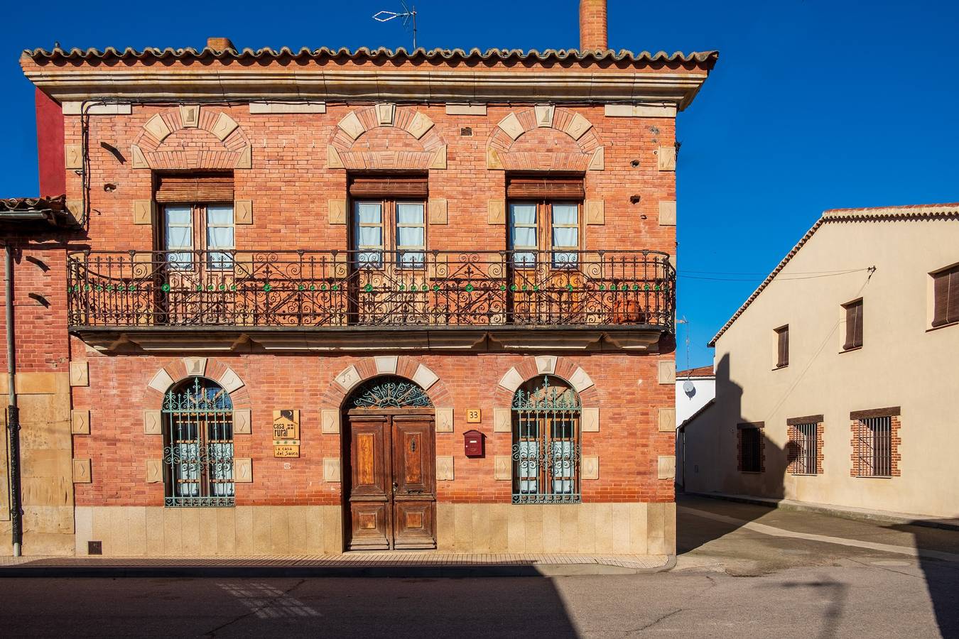 Finca 'Casa Rural El Saúco' mit privatem Garten und Balkon in La Vellés, Salamanca Provinz
