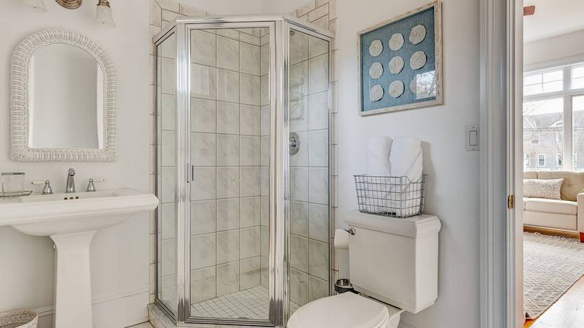 Vacation home for 10 people, with balcony in The Hamptons