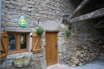 Gîte pour 6 personnes, avec jardin et piscine, animaux acceptés à Dompierre-les-Églises