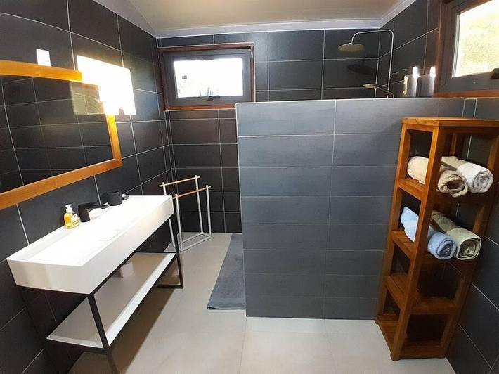 Location de vacances pour 4 personnes, avec jardin et vue, adapté aux familles dans Paea - 2